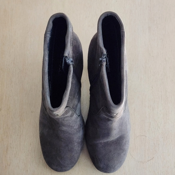 Aerosoles Aerolite Suede Boots - Picture 6 of 16